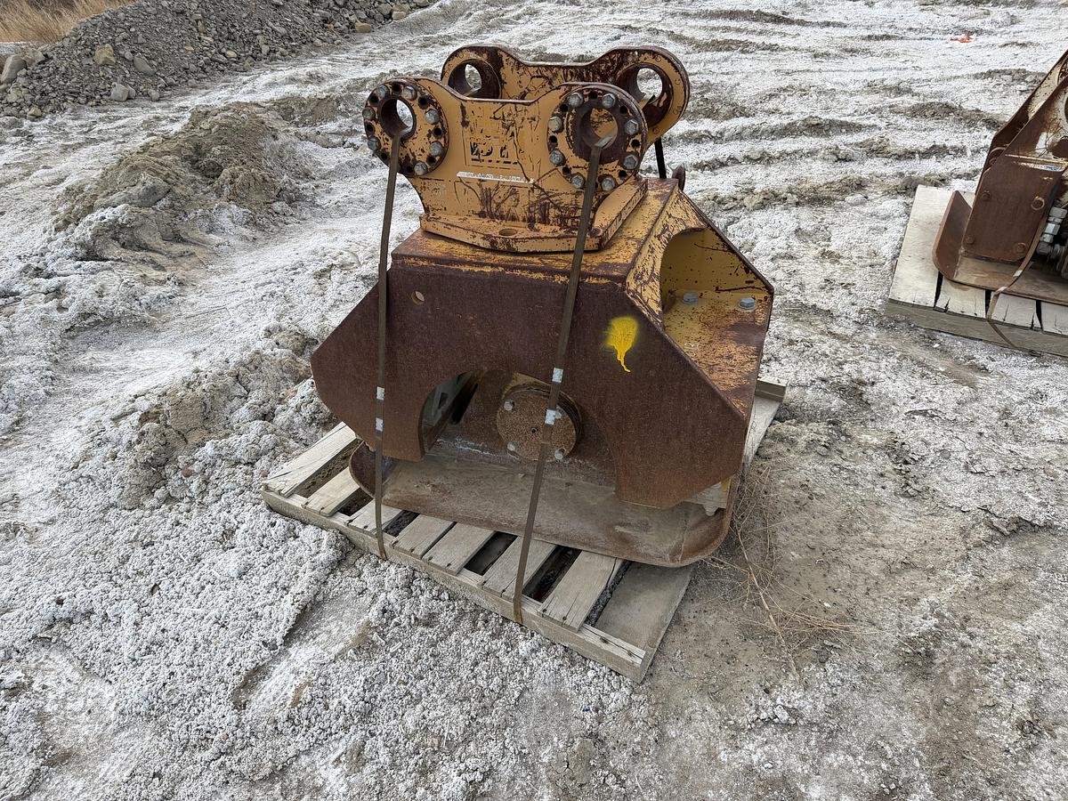 Used BTI 24in Plate Compactor Attachment