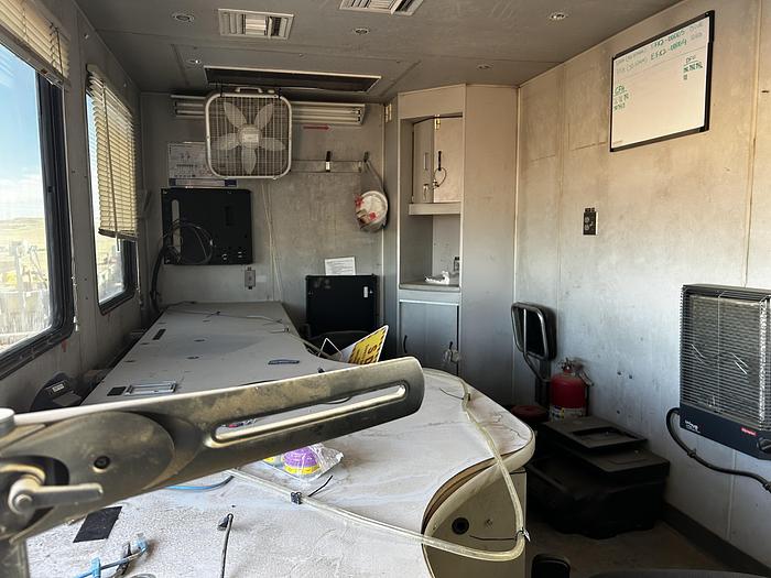 Used 2001 Peterbilt 330, Data Van/Office Truck