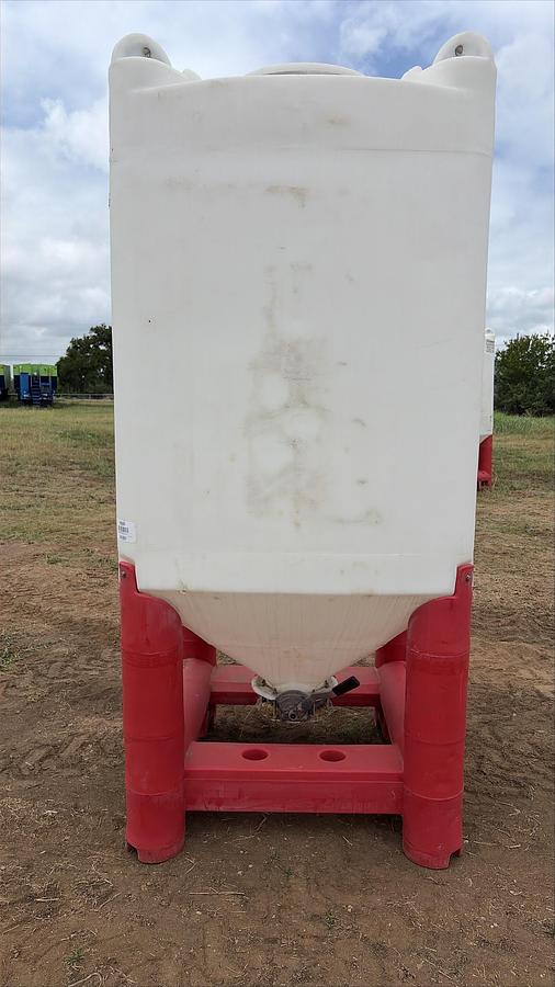Used Snyder Flow Master Hopper 