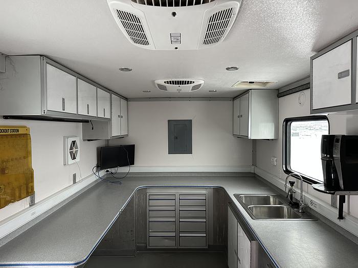 Used 2009 General Chassis Office/ Data Van