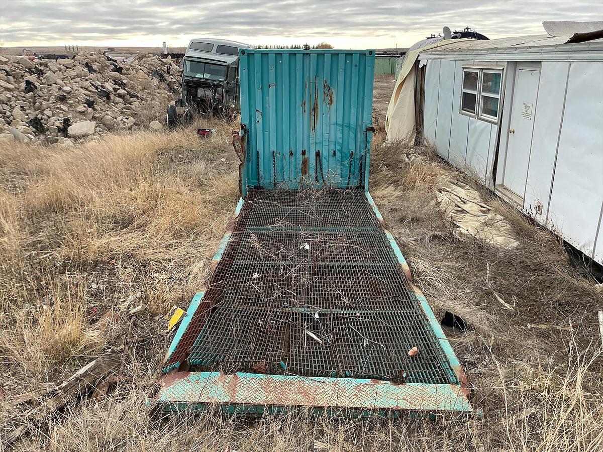 Used Welded Steel Connex w/Misc.