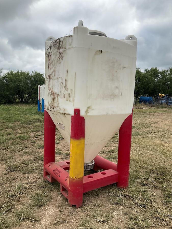 Used Snyder Flow Master Hopper