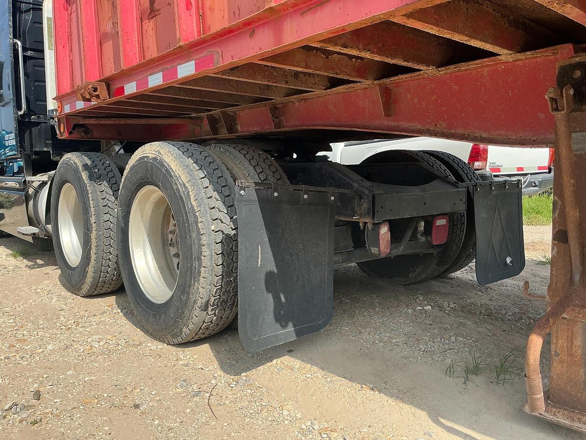 Used 2021 Volvo VNL Big Bunk Semi