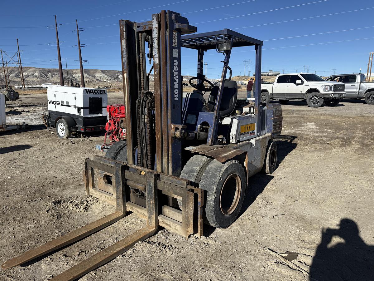 Used Komatsu 40 Hyster 8000lb Forklift