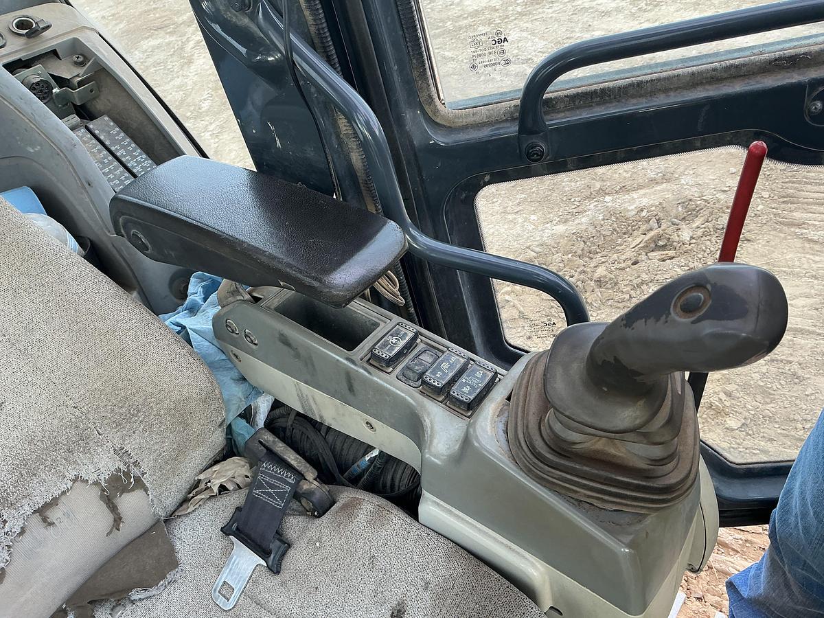 Used 2015 DEERE 350G-LC