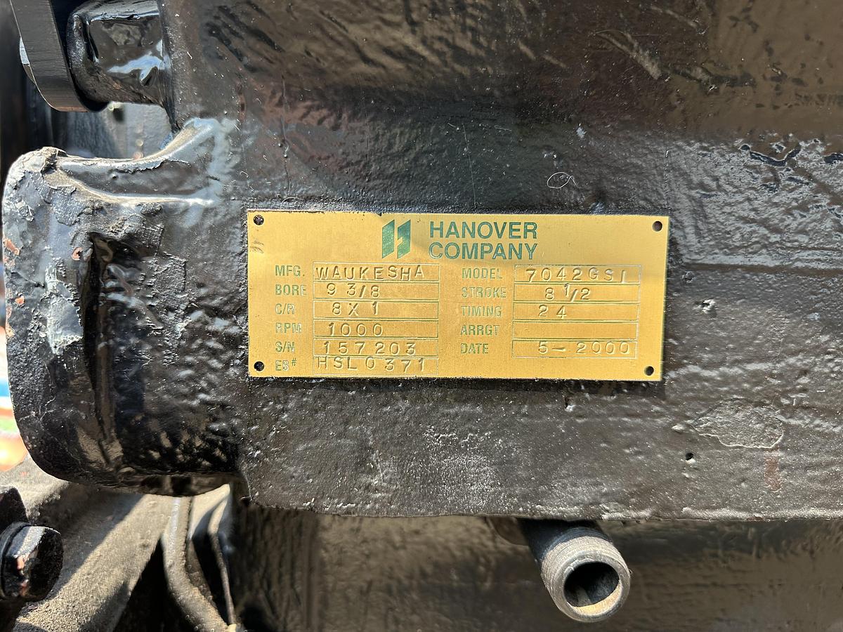 Used 2000 WAUKESHA NATURAL GAS ENGINE 7042GS1