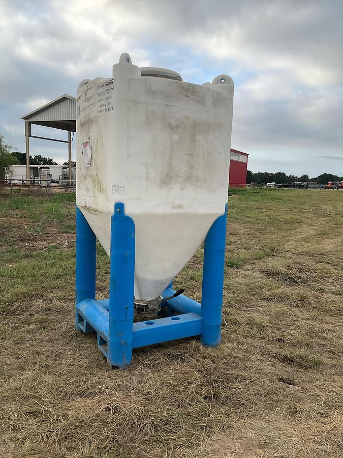 Used Snyder Flow Master Hopper