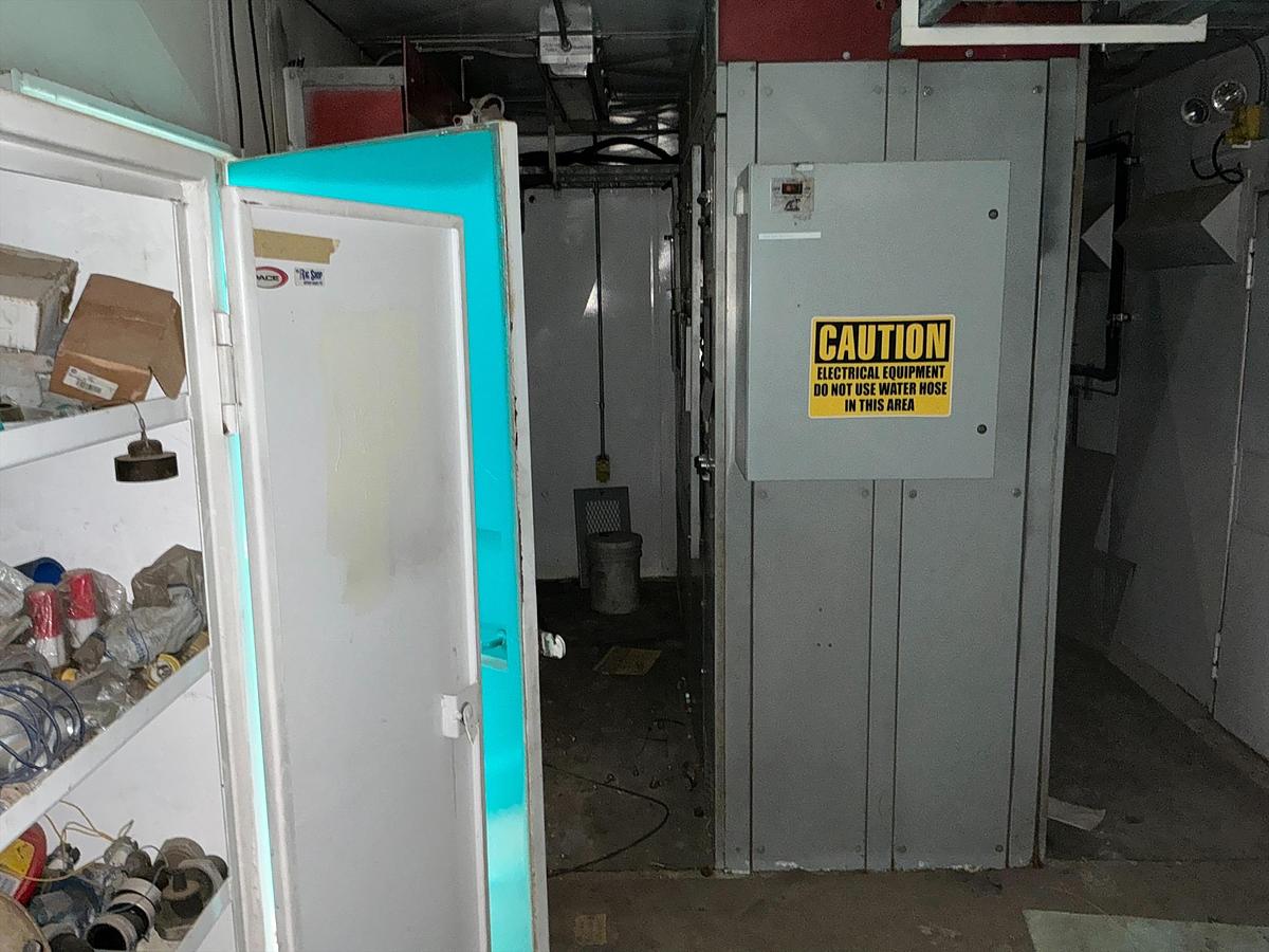 Used 2005 Cummins 500kw Diesel Generator 