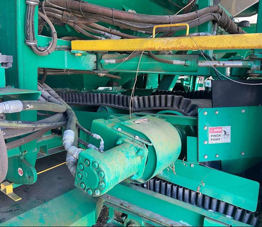 Used 2013 CHARLTON & HILL ESH-1701 T/A SAND HOGG TRAILER