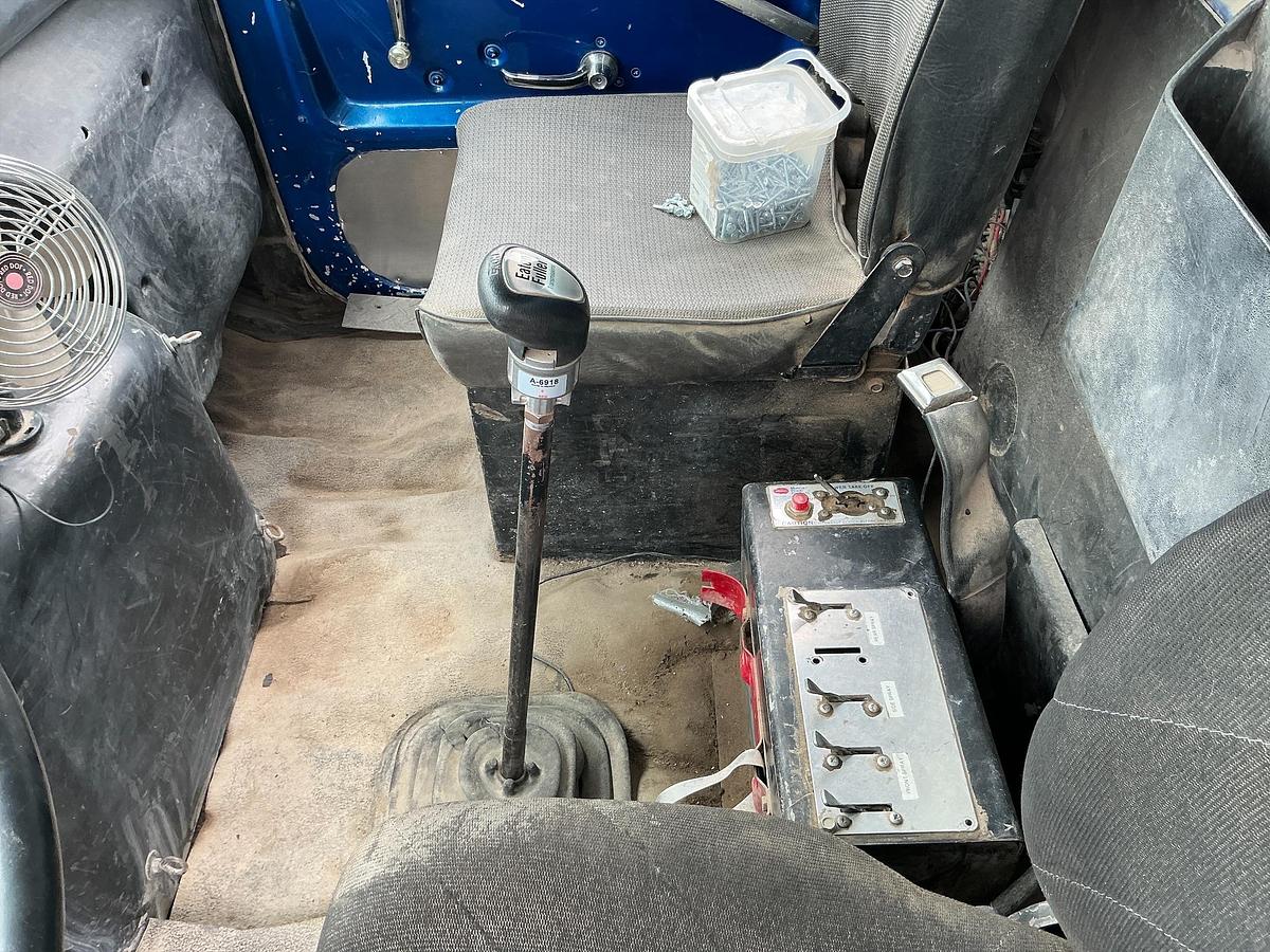 Used Ford 2000 Gallon Water Truck