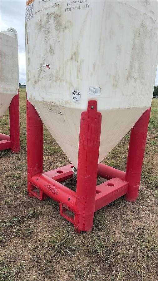 Used Snyder Flowmaster Vertical Hopper 68CF