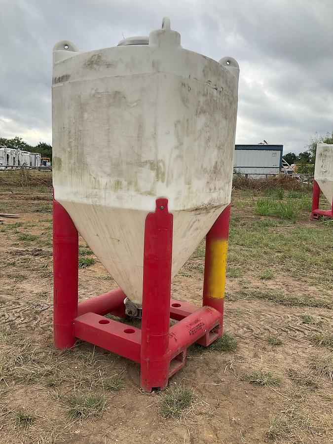 Used Snyder Flow Master Hopper
