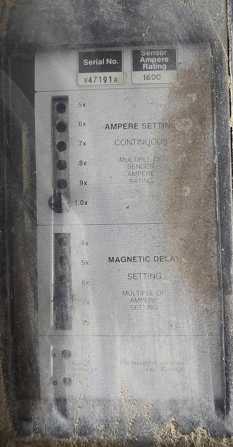 Used GE 1600A Power Break Circuit Breaker 120VAC, Pallet