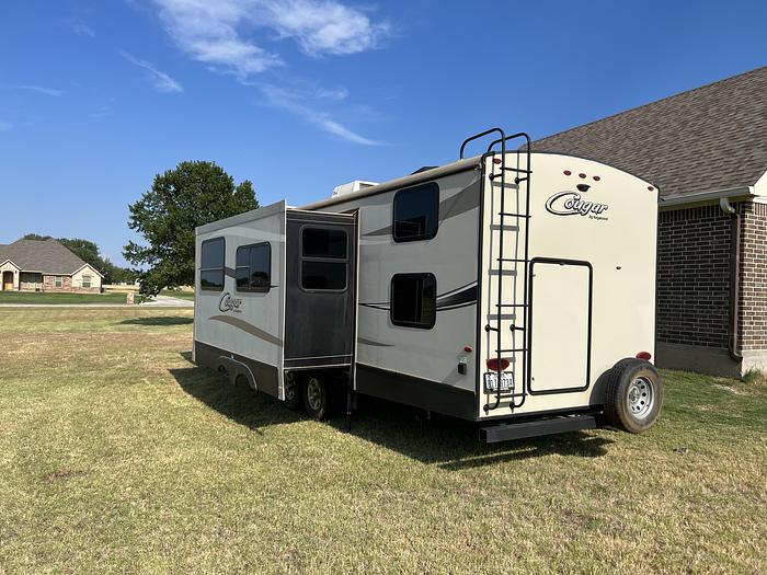 Used Keystone Cougar