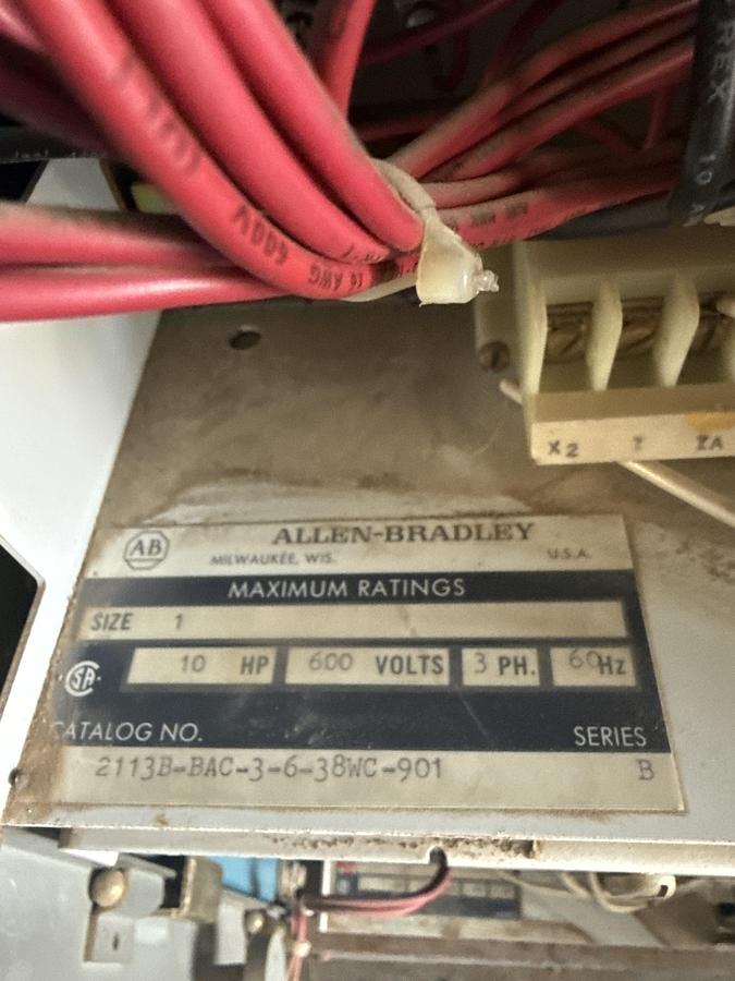 Used ALLEN BRADLEY 600 volts 60 HZ buckets