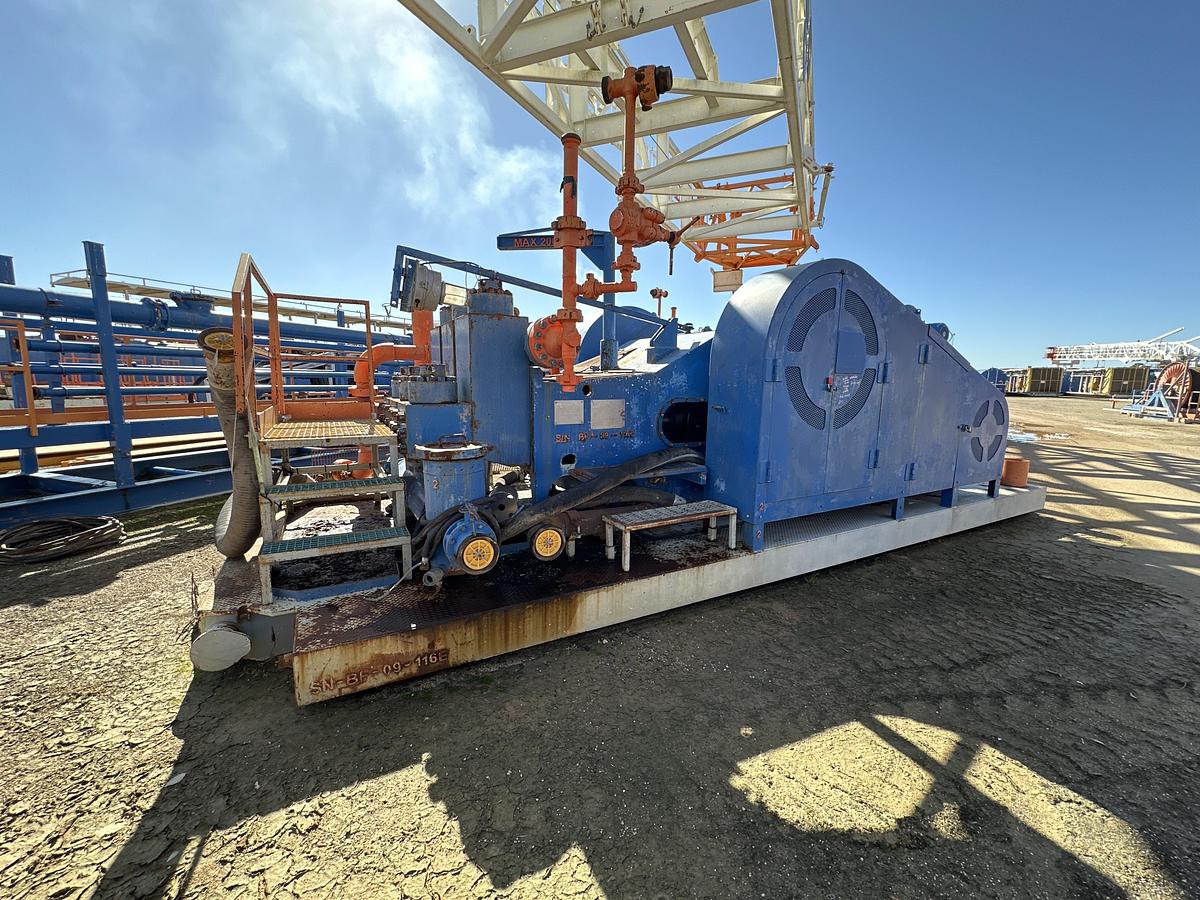 Used NOV IDEAL RIG 1500 HP WALKING DRILL RIG