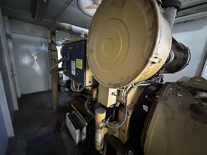 Used 2001 Cat 3508-B 800KW Generator