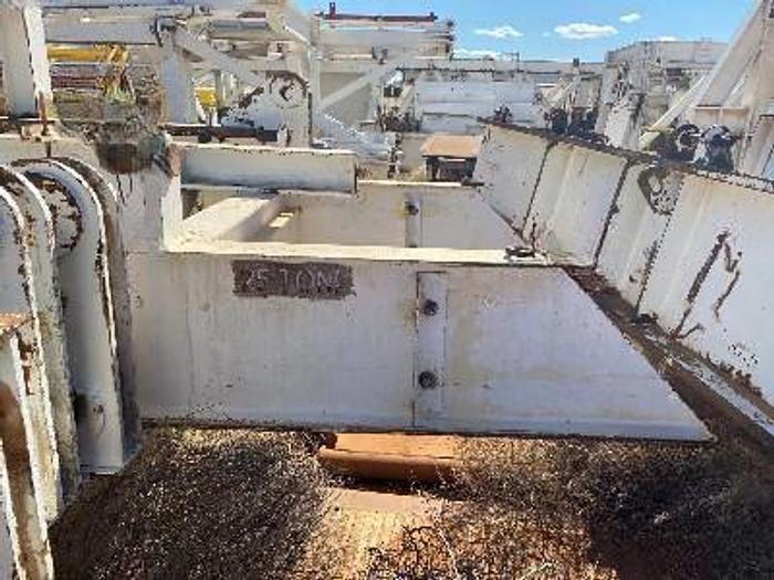 Used Parco 1,000,000 LB Mast, Sub Partial Rig