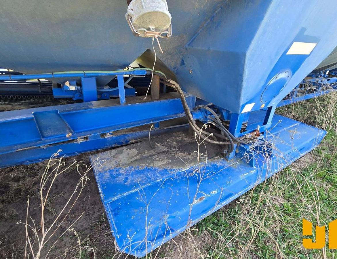 Used 2012 APPCO FS-40 T/A SAND HOG TRAILER