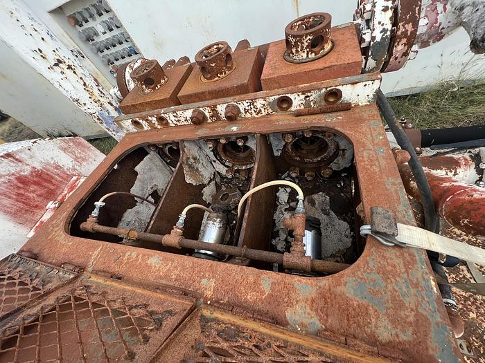 Used HHF  F1000 mud pump with Cat 3508