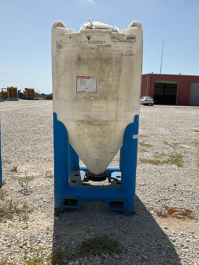 Used Snyder Flowmaster Plastic Hopper