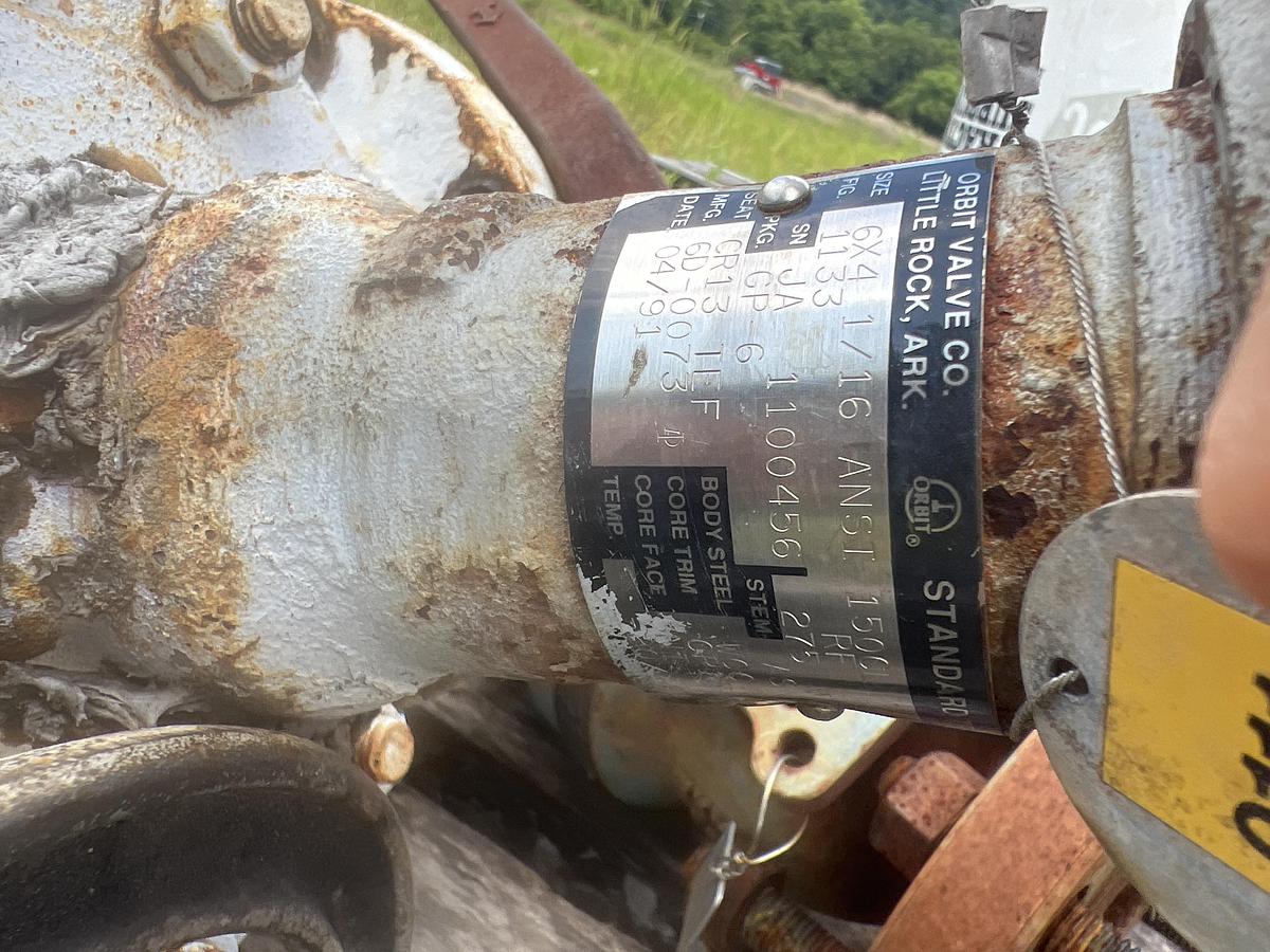 Used Pallet of Valves - 6X4, 8X6, 3X3