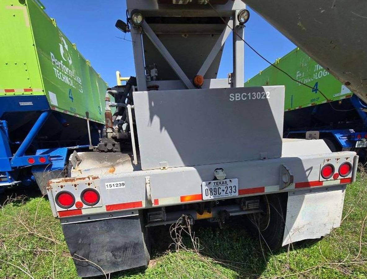 Used 2014 CAMBELT CF2445MSB T/A 4 STATION SAND CONVEYOR