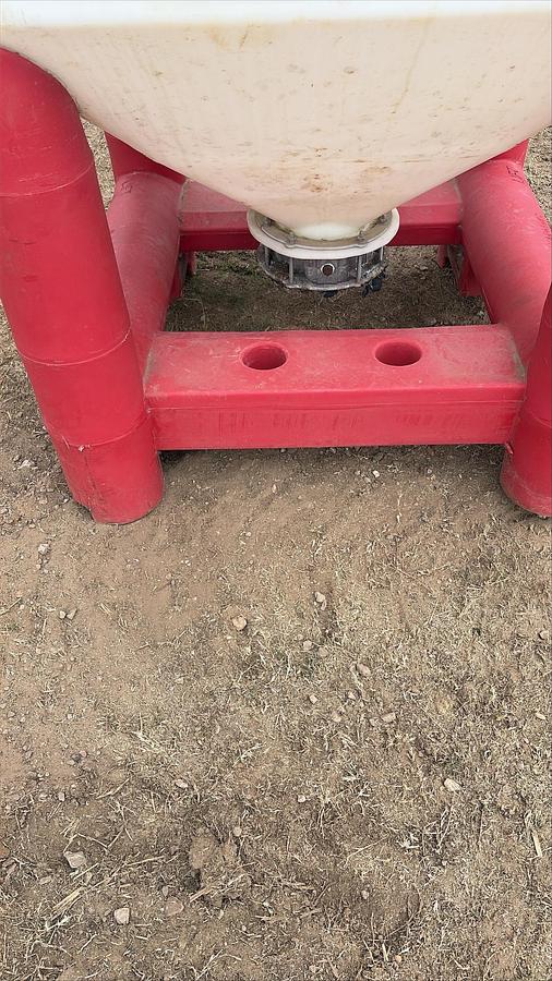 Used Snyder Flow Master Hopper 