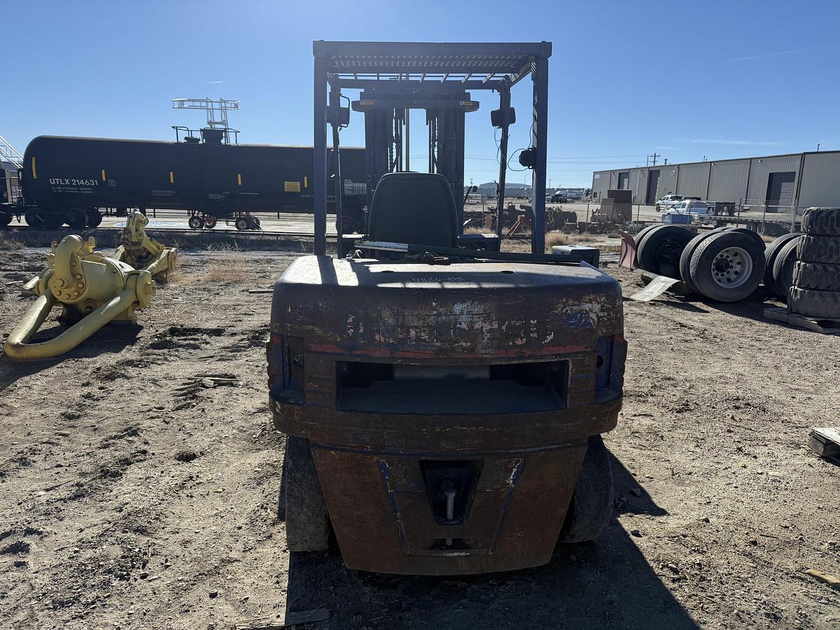 Used Komatsu 40 Hyster 8000lb Forklift