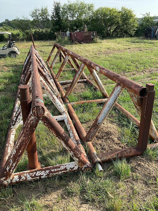 Used Pipe Racks – Set of 2