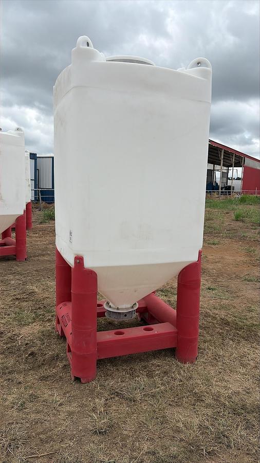 Used Snyder Flow Master Hopper
