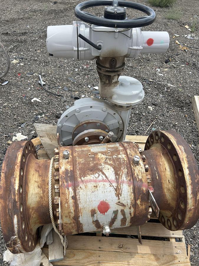 Used 12" Valve with Actuator
