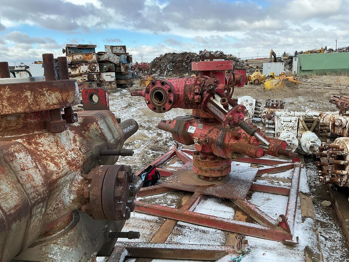 Used Cameron CIW Single Ram BOP 