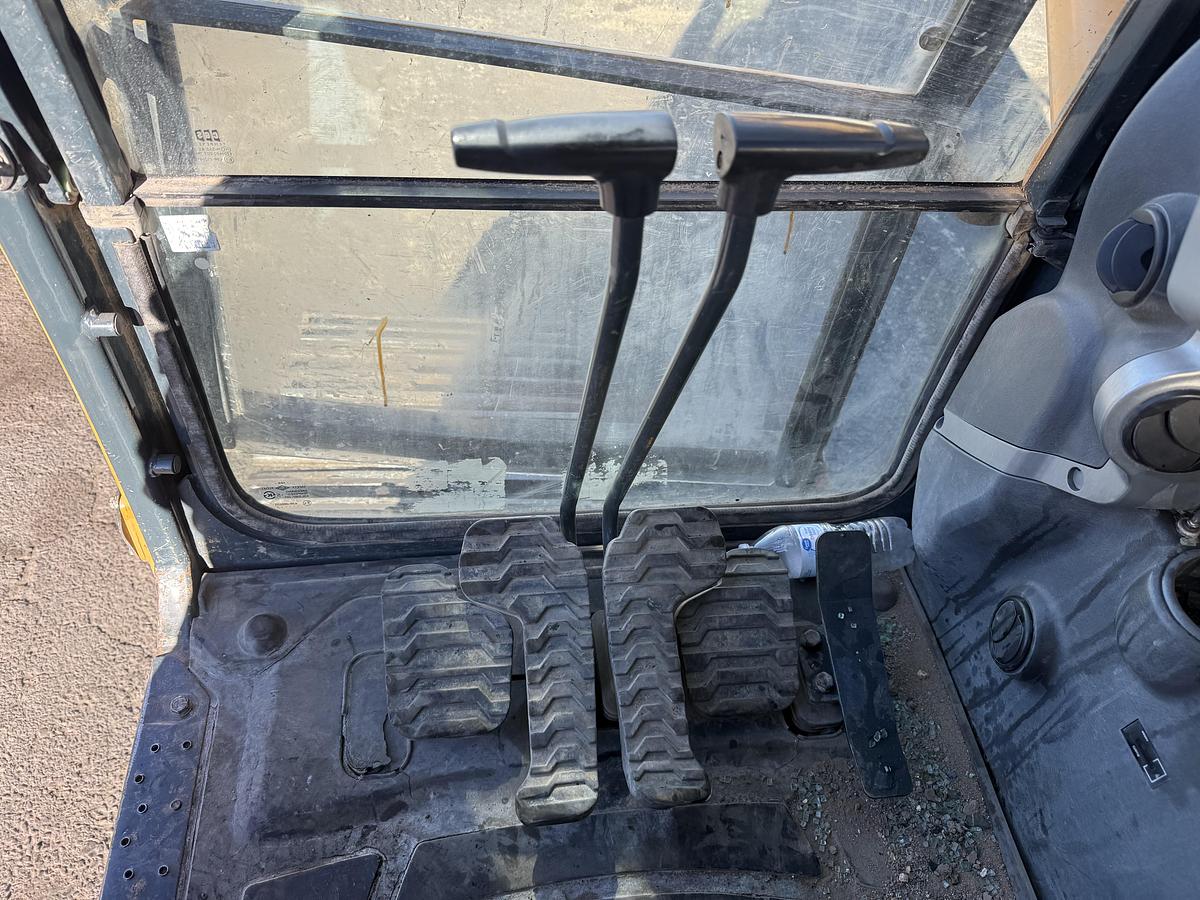 Used 2011 HYUNDAI ROBEX 250 LC9 EXCAVATOR