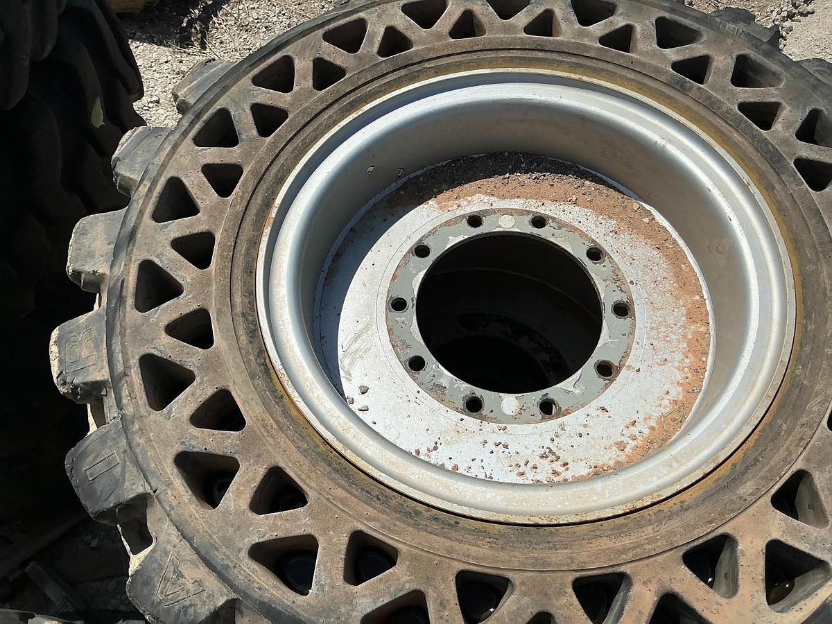 Used Solid AEL Solid Air Tires 
