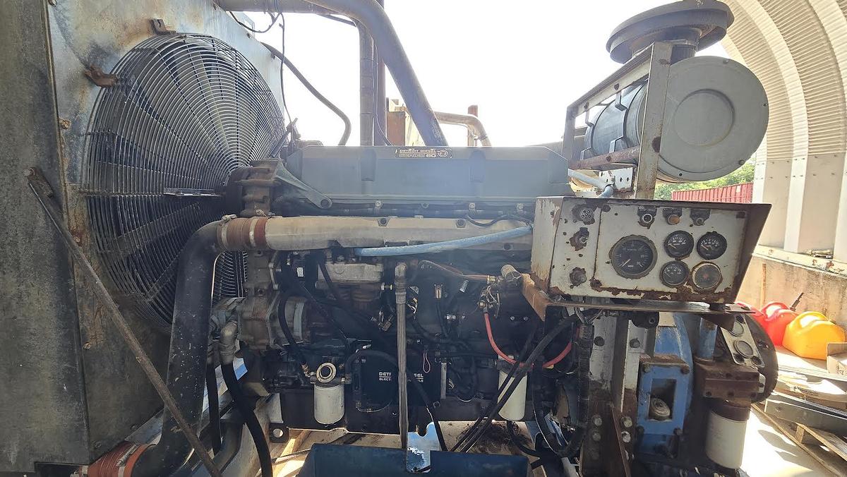 Used DETROIT SERIES 60, 14 Liter