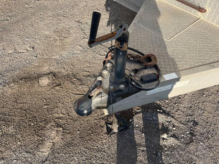 Used 2006 Aluminum Trailer Enclosed T/A 20 ft