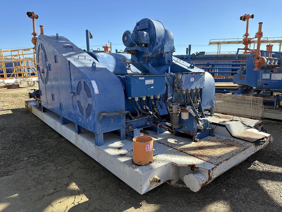 Used NOV IDEAL RIG 1500 HP WALKING DRILL RIG