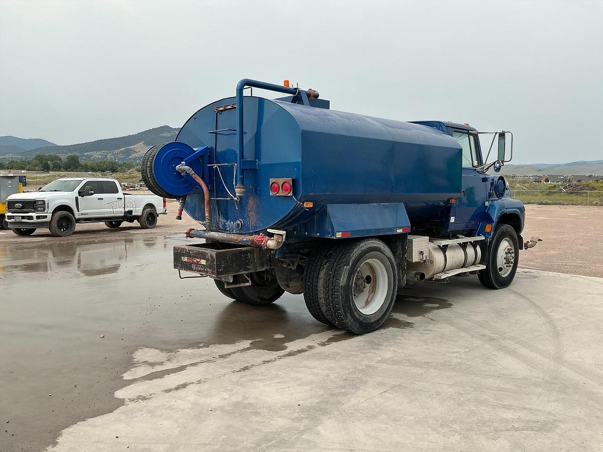 Used Ford 2000 Gallon Water Truck