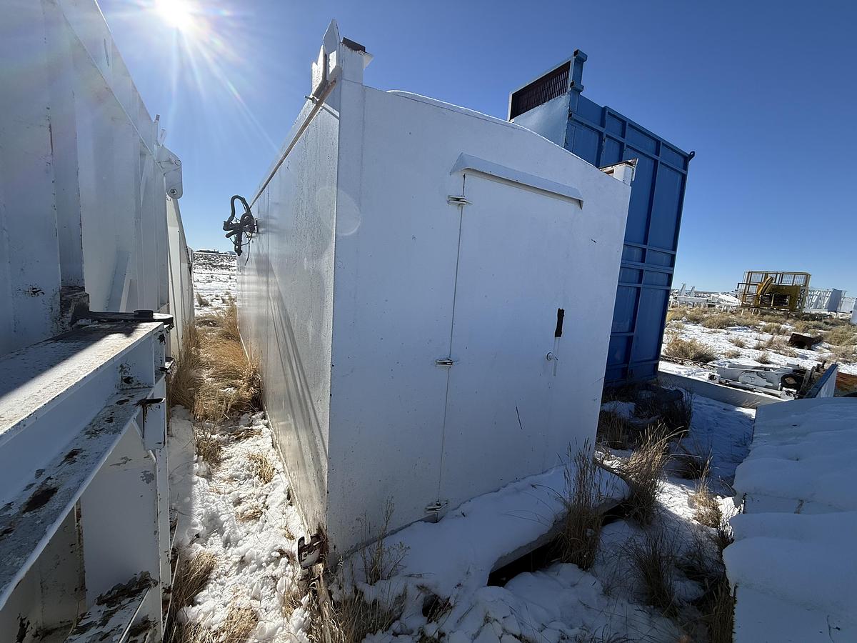 Used Dog House, Parts House, Rig #323 