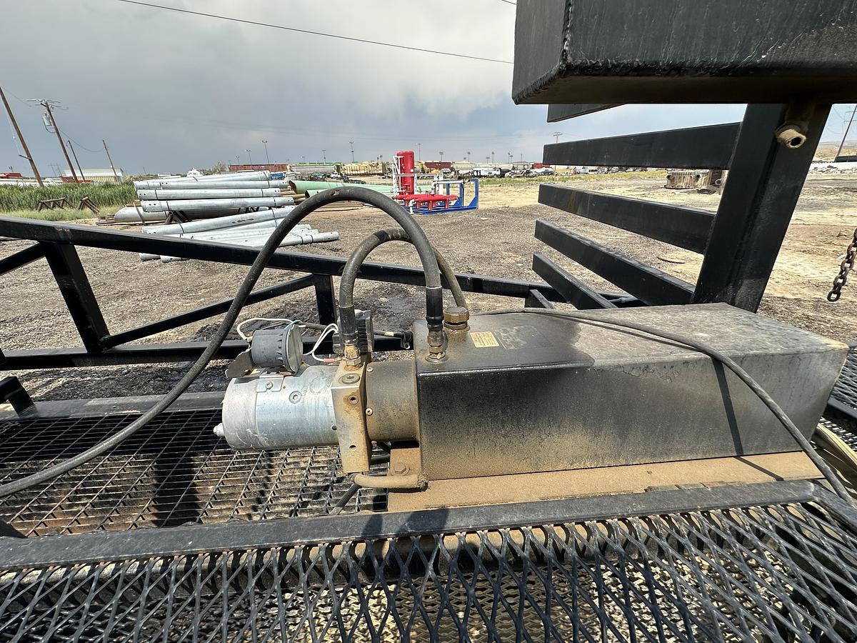 Used 2000 Fab shop Trailered Flair Stack