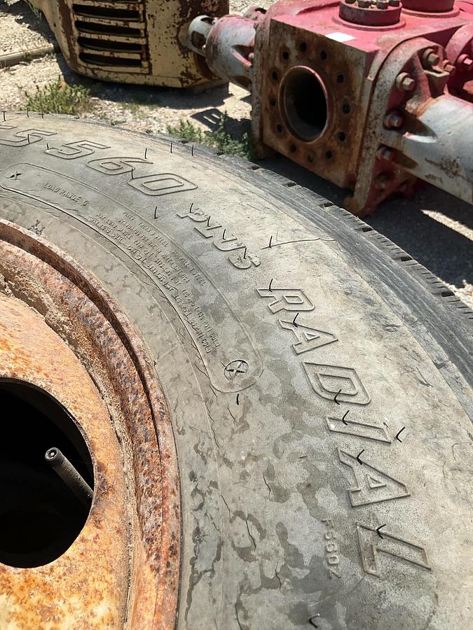 Used Firestone F5562 