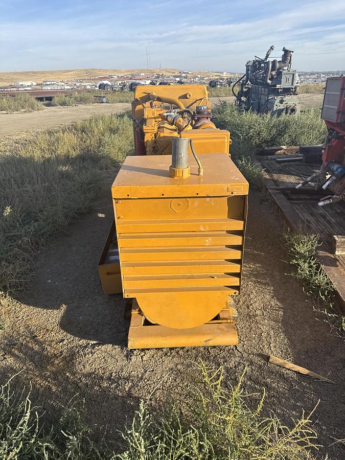 Used 2002 Cat 3406-C Diesel 260kw Generator