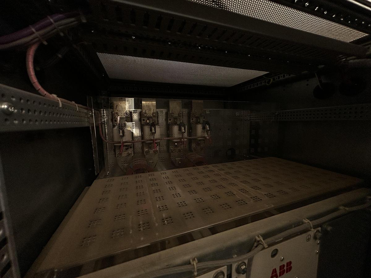 Used NOV TDS11 AC Top Drive House