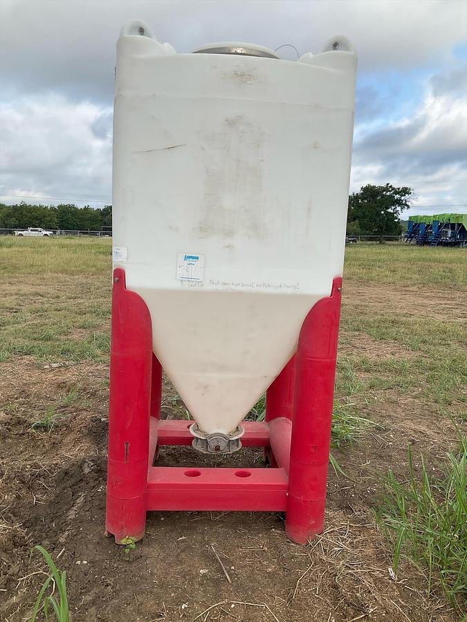 Used Snyder Flow Master Hopper
