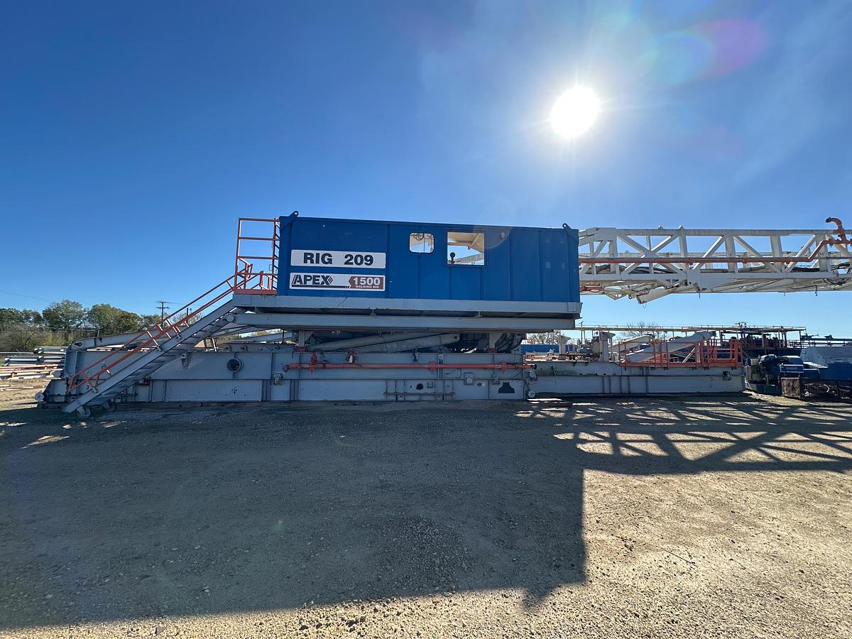 Refurbished NOV IDEAL RIG 1500 HP WALKING DRILL RIG