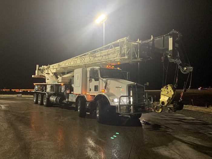 Used 2015 Terex Crossover 8000 on Kenworth T800