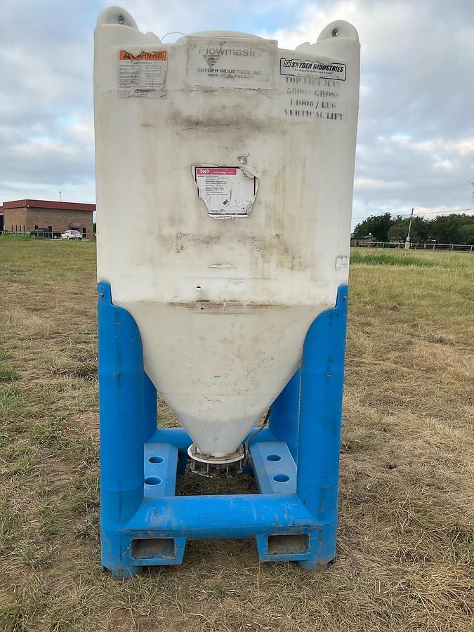 Used Snyder Flow Master Hopper
