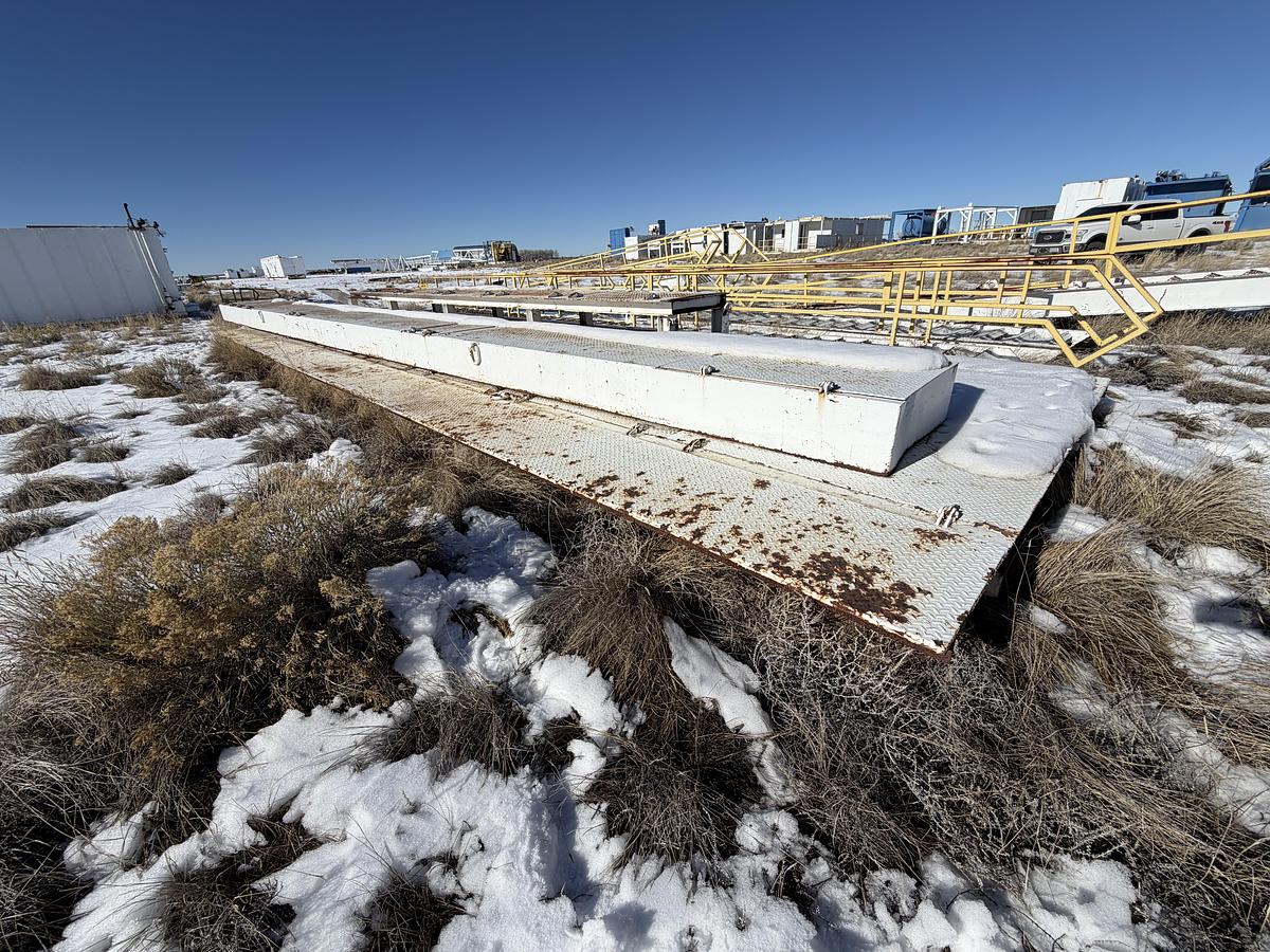 Used Suitcases (Empty) Rig #323