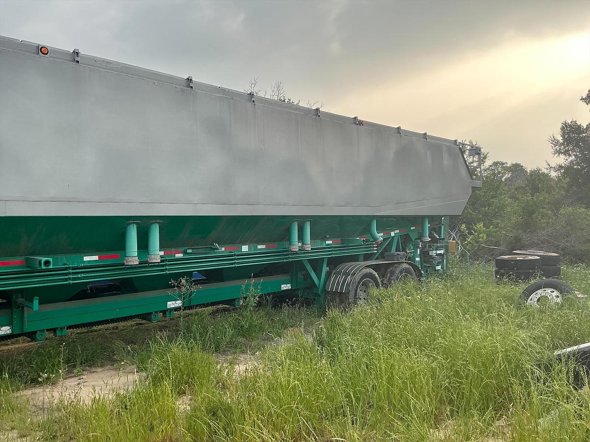 Used 2013 CHARLTON & HILL ESH-1701 T/A SAND HOGG TRAILER - Unused
